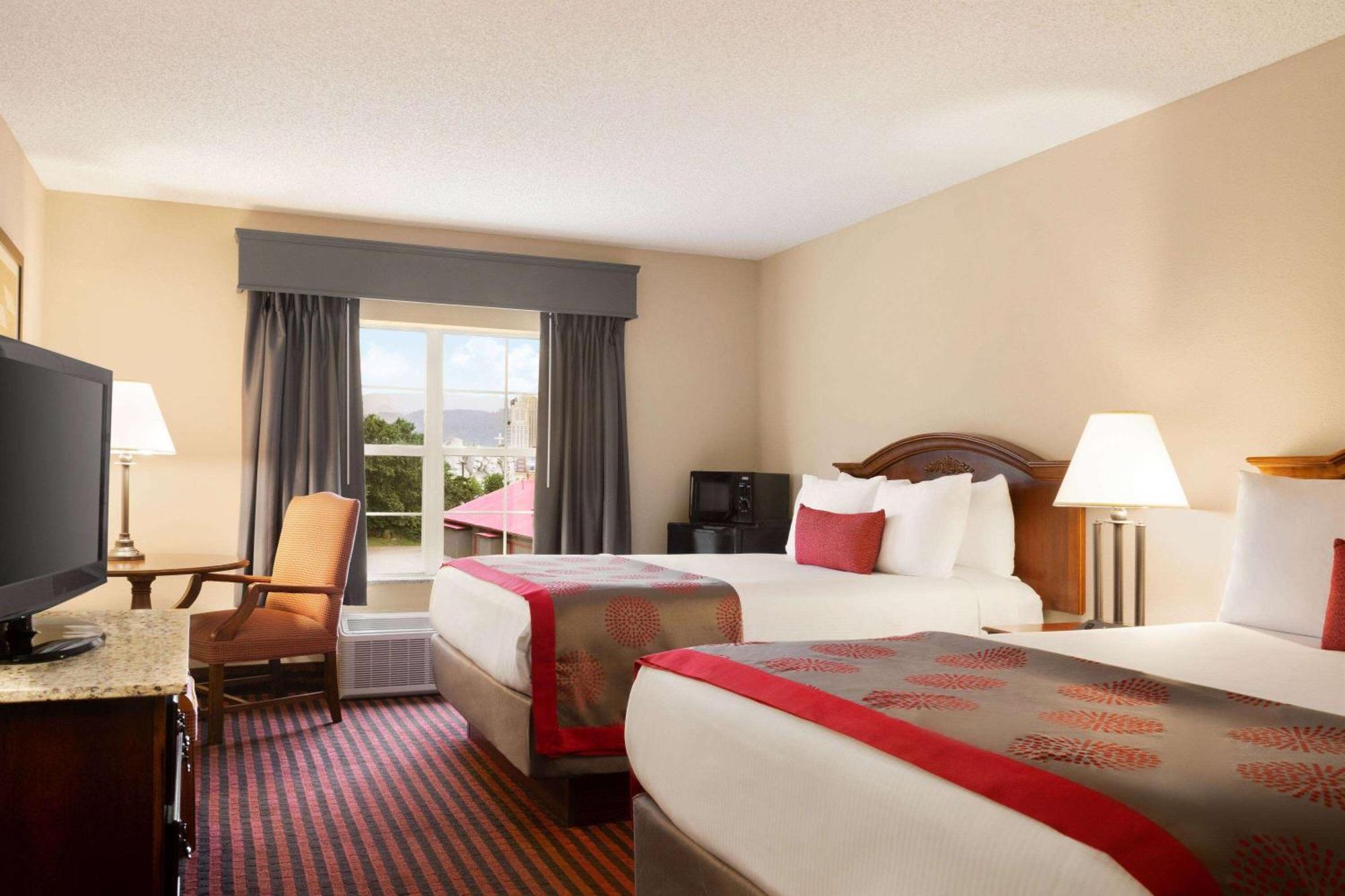 Ramada By Wyndham Pigeon Forge North Exterior foto